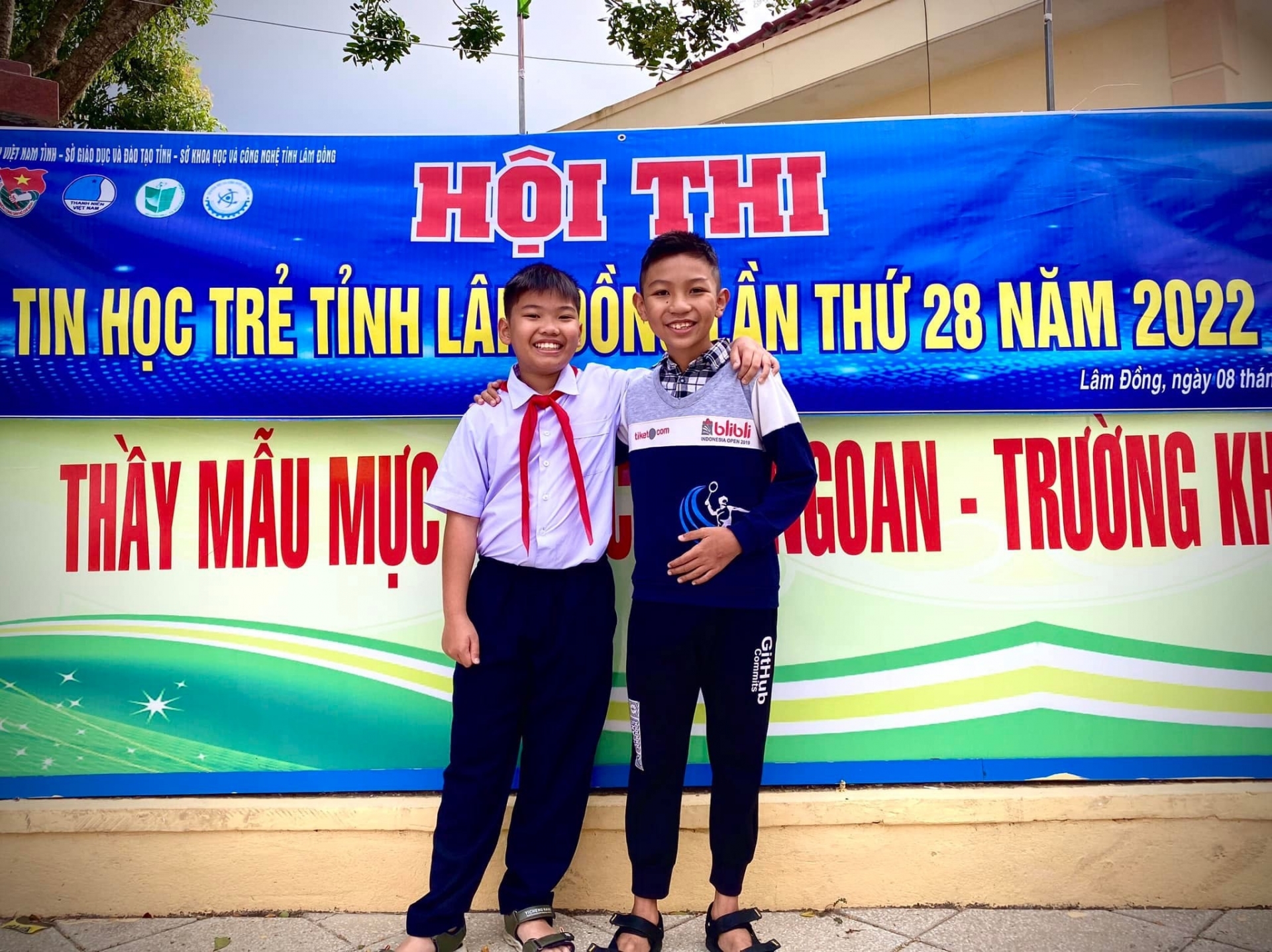 “Một đoàn viên công đoàn trách nhiệm - Một người thầy nhiệt huyết, sáng tạo” “Một đoàn viên công đoàn trách nhiệm - Một người thầy nhiệt huyết, sáng tạo”