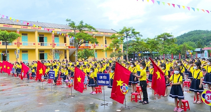 “Lạm thu” đầu năm học: Cần những Ban Giám hiệu trách nhiệm và thấu cảm Lạm thu đầu năm học: cần những ban giám hiệu trách nhiệm, thấu cảm