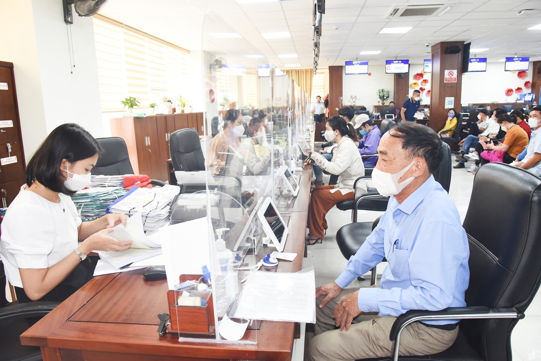 Nghệ An: Người dân hài lòng khi đến giao dịch tại Trung tâm phục vụ hành chính công