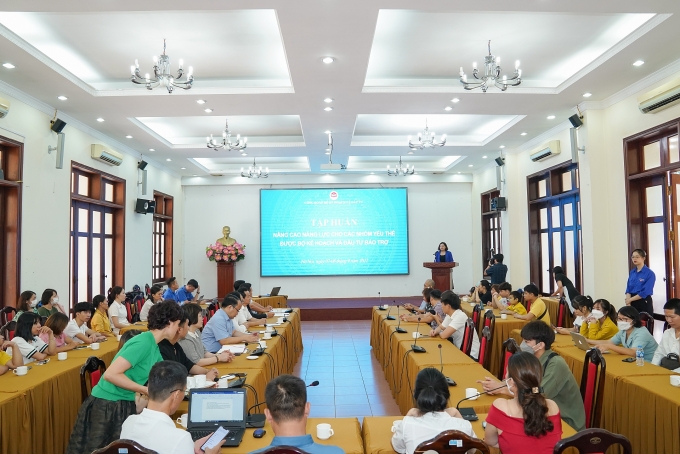 Nâng cao năng lực cho các nhóm yếu thế Nâng cao năng lực cho các nhóm yếu thế