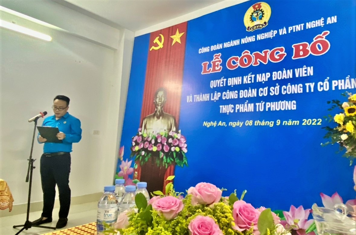 Thành lập CĐCS Công ty Cổ phần Thực phẩm Tứ Phương