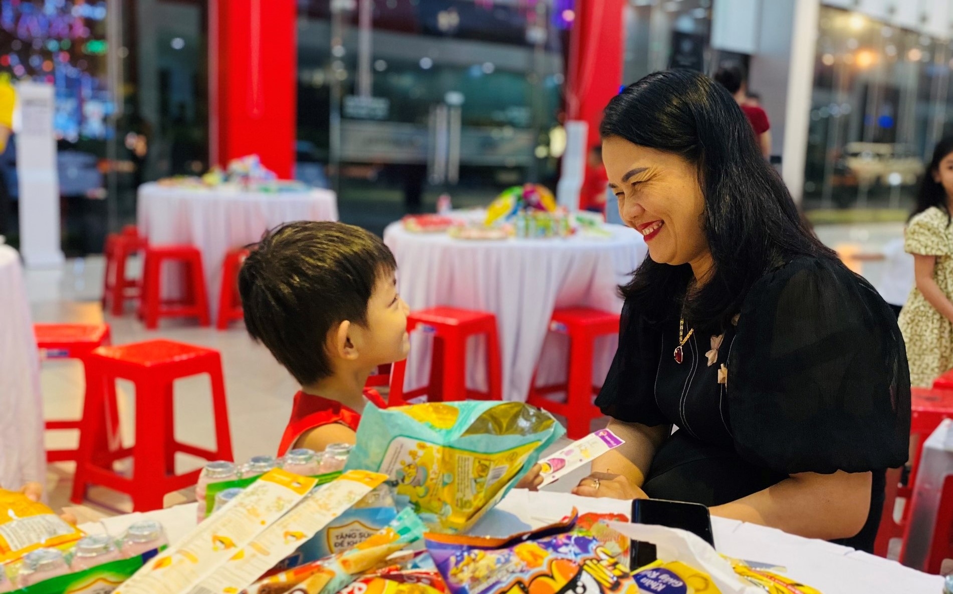 CĐN Công Thương: các CĐCS trực thuộc sôi nổi các hoạt động nhân dịp Tết Trung thu Công đoàn ngành Công thương Hà Tĩnh: Sôi nổi các hoạt động nhân dịp Tết Trung thu