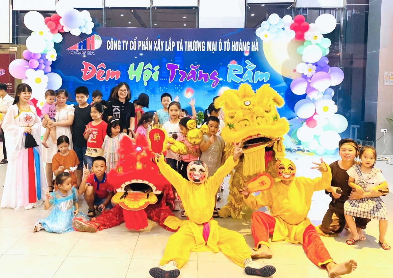 Công đoàn cơ sở tổ chức sôi nổi các hoạt động nhân dịp Tết Trung thu Công đoàn cơ sở tổ chức sôi nổi các hoạt động nhân dịp Tết Trung thu