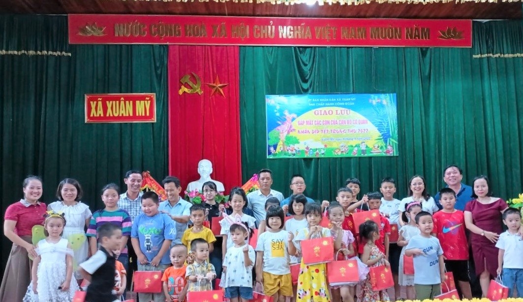 Công đoàn phối hợp tổ chức Tết Trung thu cho con của đoàn viên, người lao động Công đoàn phối hợp tổ chức Tết Trung thu cho con của đoàn viên, người lao động