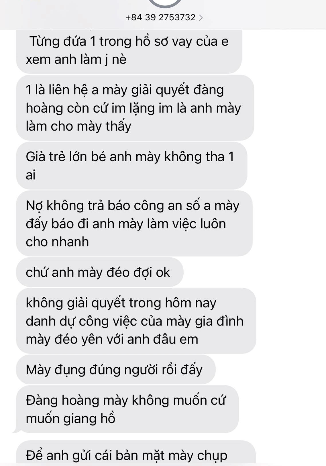 Cán bộ công đoàn liên tục bi nhắn tin đe dọa để đòi nợ