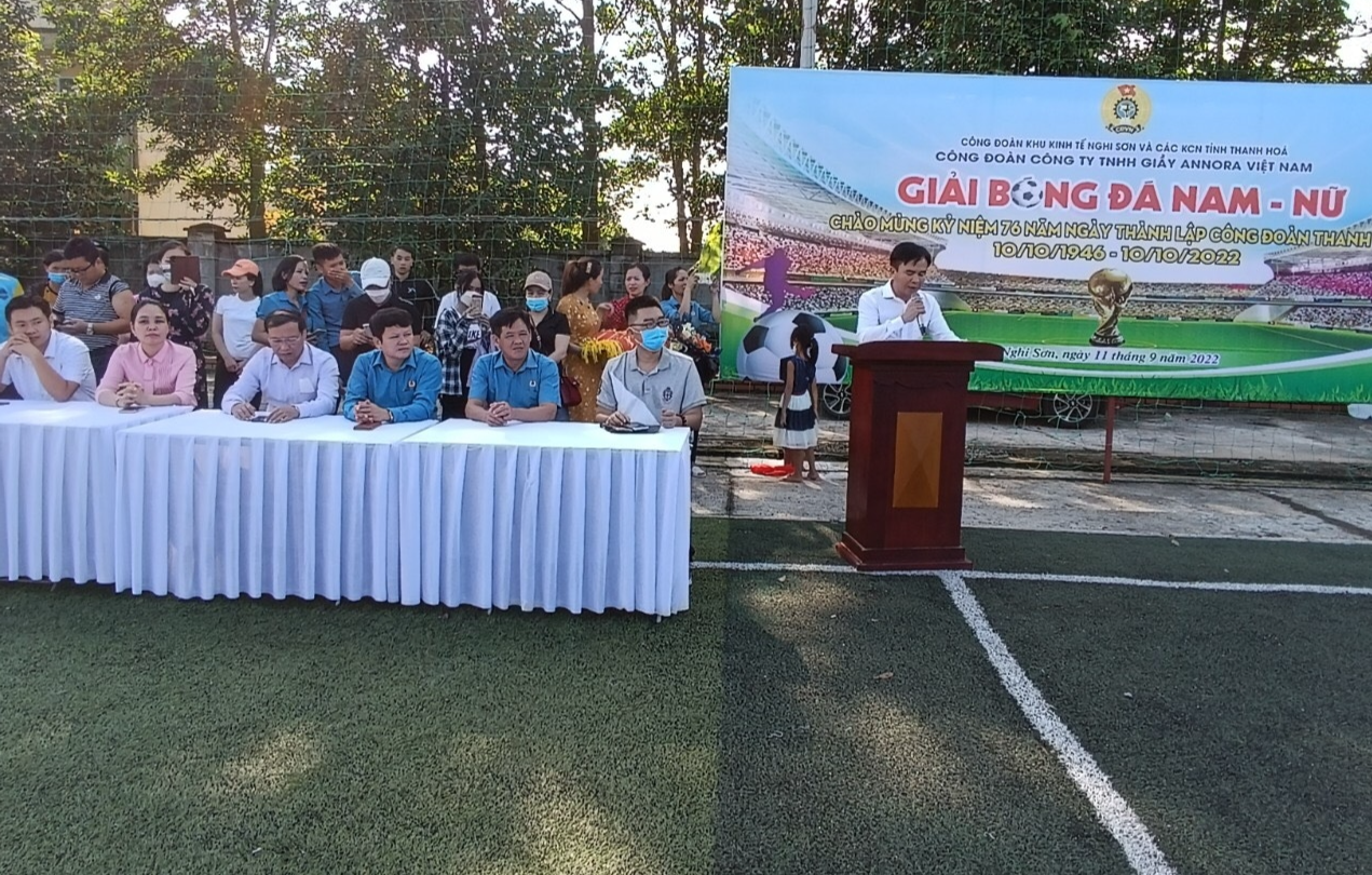 Giải bóng đá chào mừng 76 năm Ngày thành lập Công đoàn Thanh Hóa
