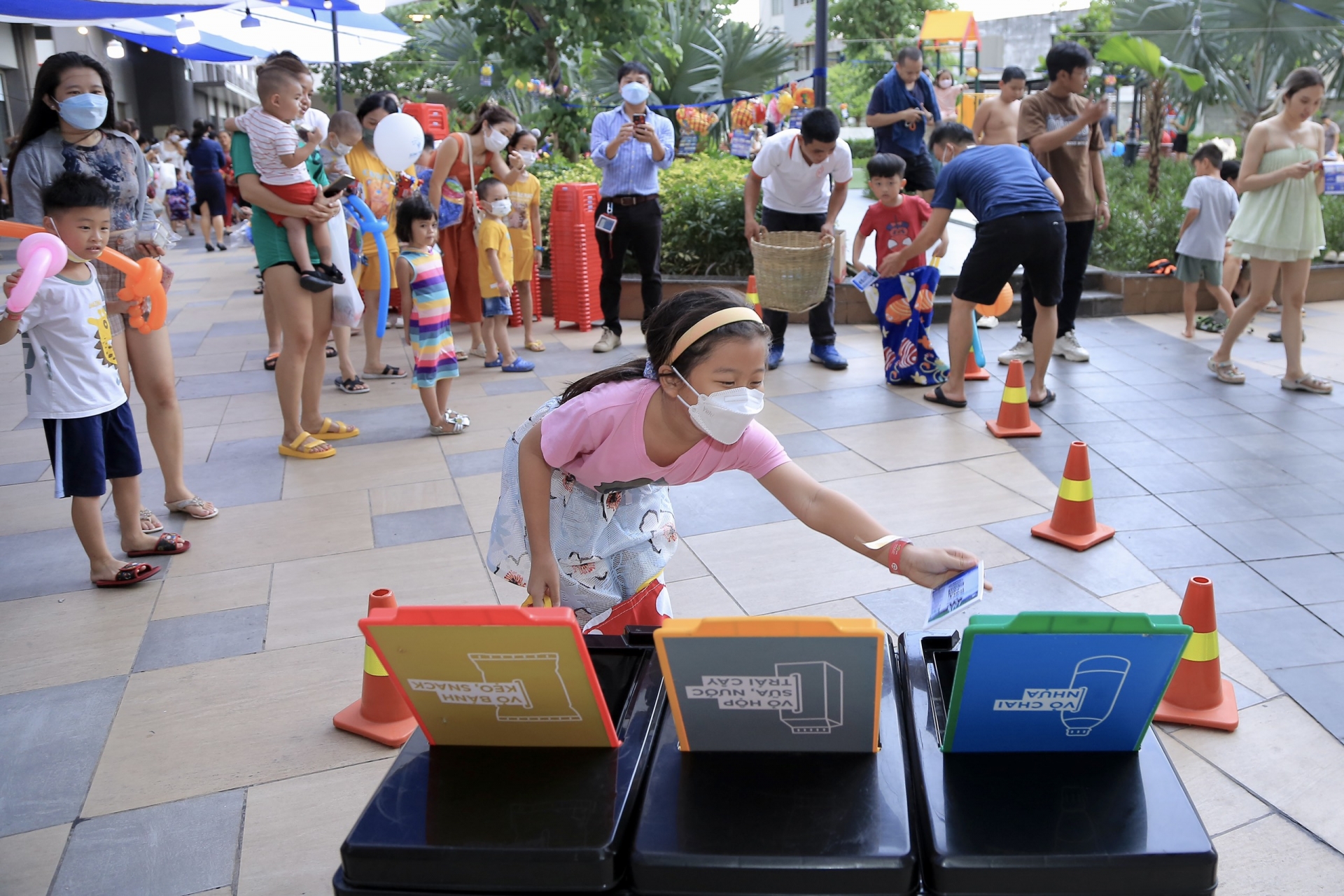 “Trung thu yêu thương – Bảo vệ môi trường” lan tỏa đến 500 trẻ em và gia đình