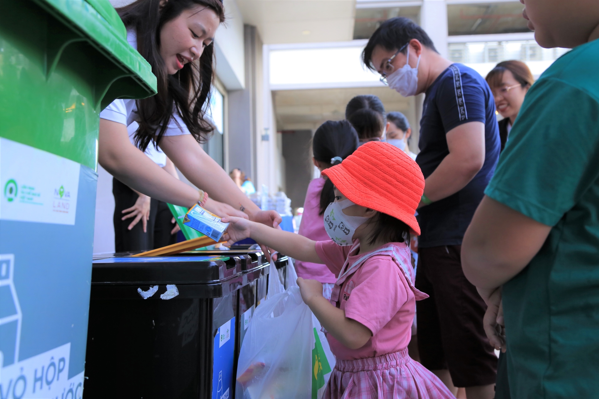 “Trung thu yêu thương – Bảo vệ môi trường” lan tỏa đến 500 trẻ em và gia đình