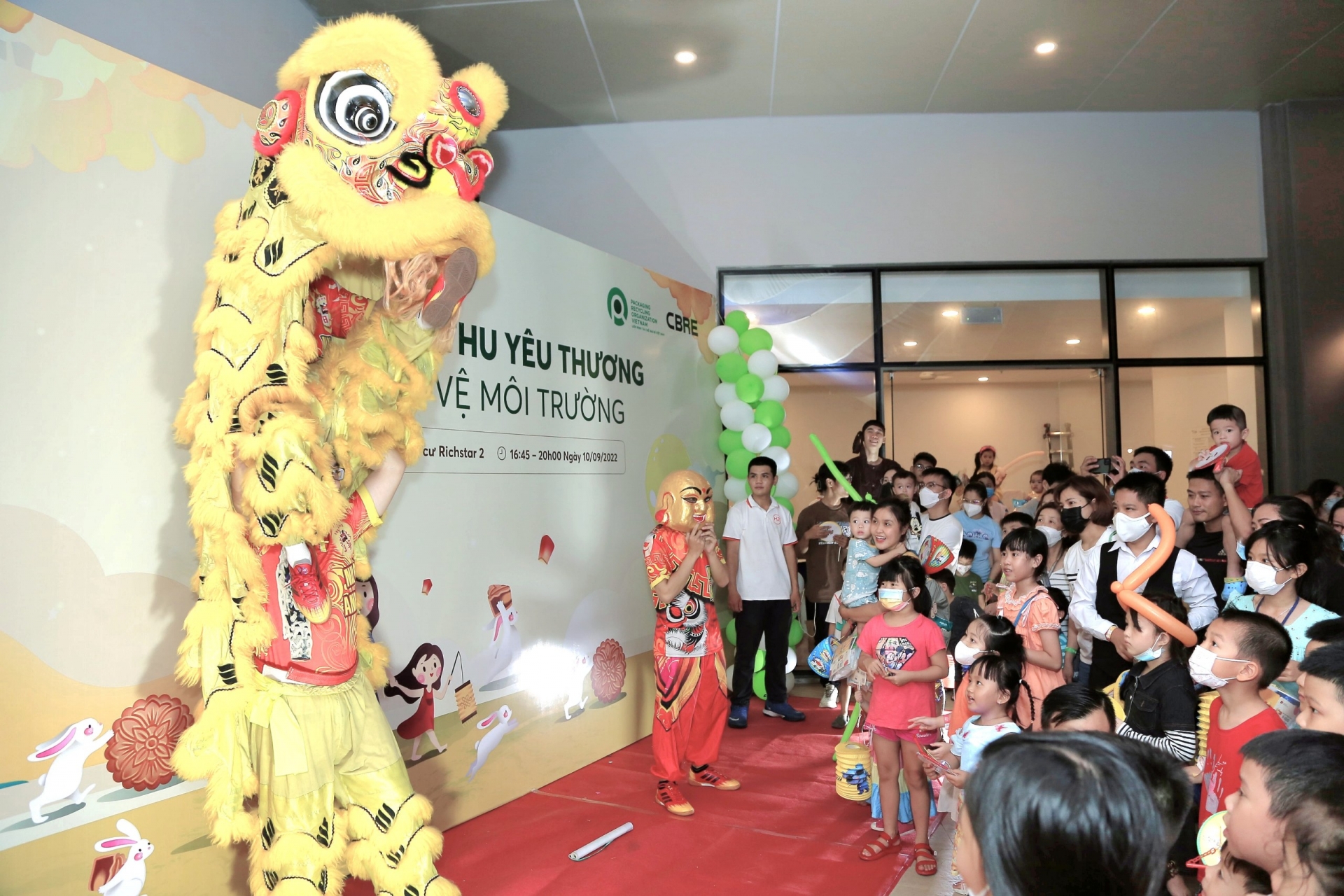 “Trung thu yêu thương – Bảo vệ môi trường” lan tỏa đến 500 trẻ em và gia đình