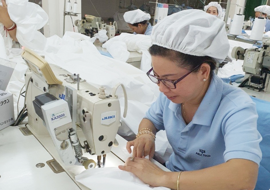 Công nhân rất cần vay vốn để trang trải cuộc sống Công nhân rất cần vay vốn để trang trải cuộc sống