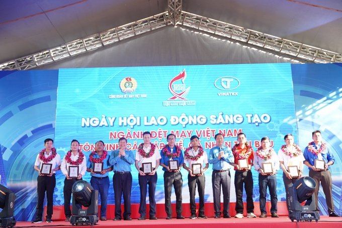 Công đoàn Dệt May Việt Nam: 26 năm đồng hành, chăm lo cho người lao động