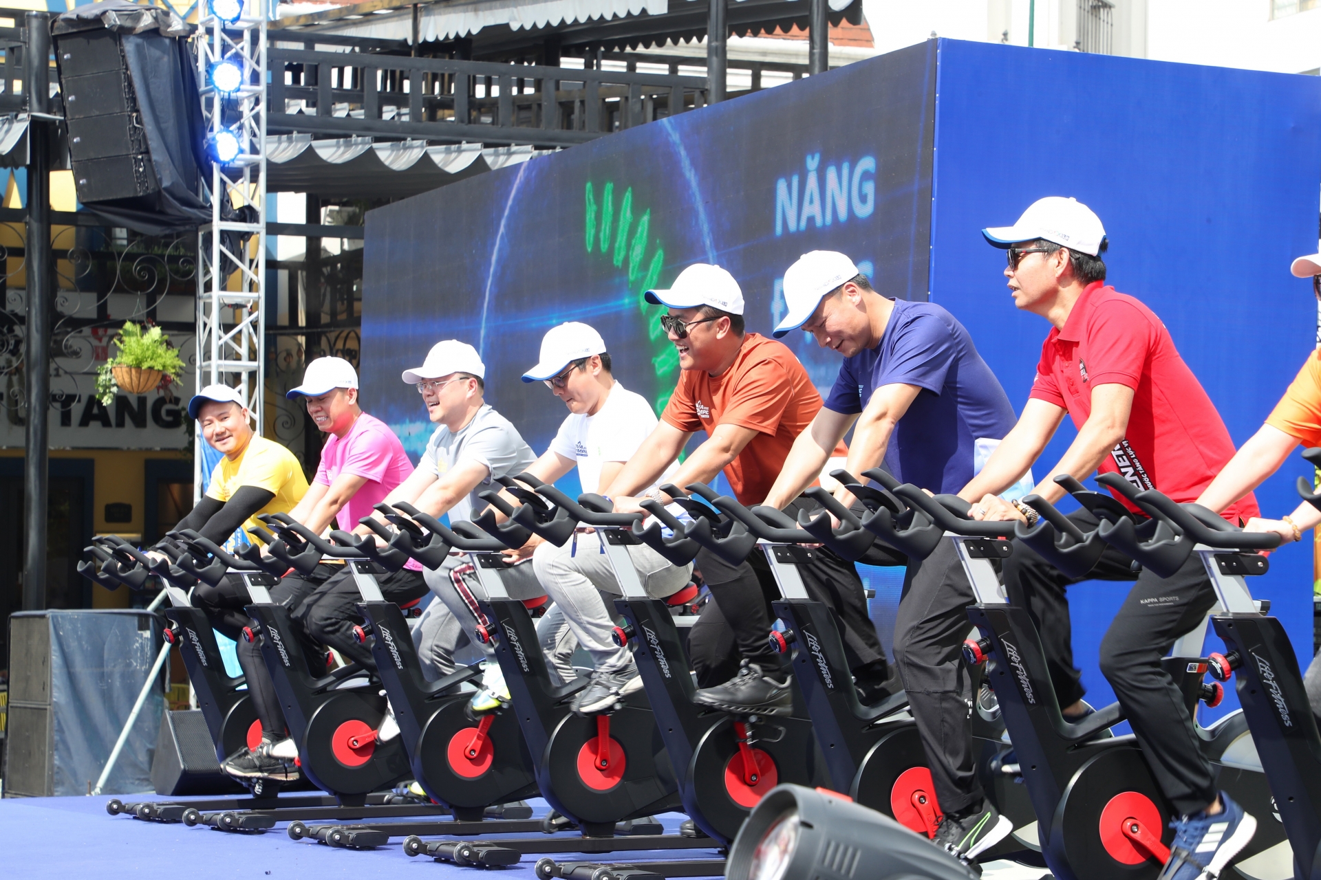 “Cộng đồng sống khỏe Nova” – nét đặc sắc trong văn hóa doanh nghiệp tại NovaGroup “Cộng đồng sống khỏe Nova” – nét đặc sắc trong văn hóa doanh nghiệp tại NovaGroup