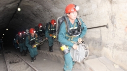 Đảm bảo an toàn lao động cho gần 50.000 lao động làm việc dưới hầm lò