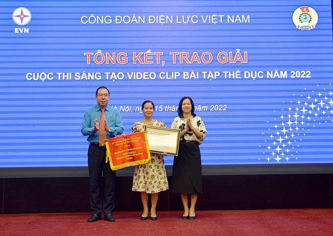Tổng kết chương trình “Giờ thứ 9+” và sáng tạo video clip bài tập thể dục