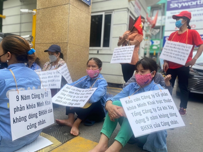 Công ty Khóa Minh Khai tiếp tục chây ì, quyền lợi công nhân bị "khóa chặt" Công ty Khóa Minh Khai tiếp tục chây ì, quyền lợi công nhân bị "khóa chặt"
