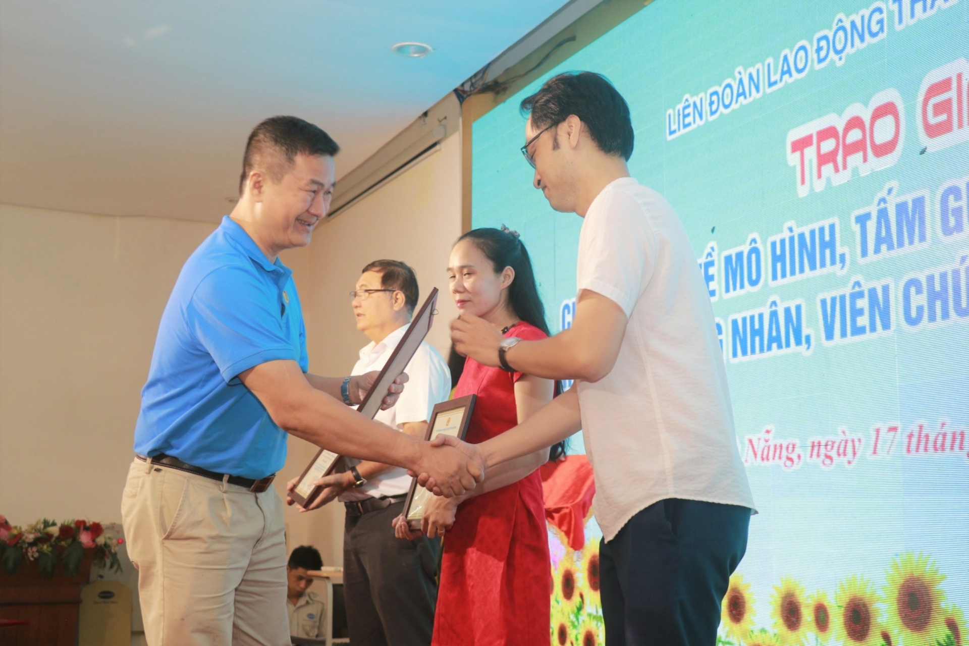 Trao giải Cuộc thi viết về phong trào CNVCLĐ TP Đà Nẵng lần thứ I năm 2022