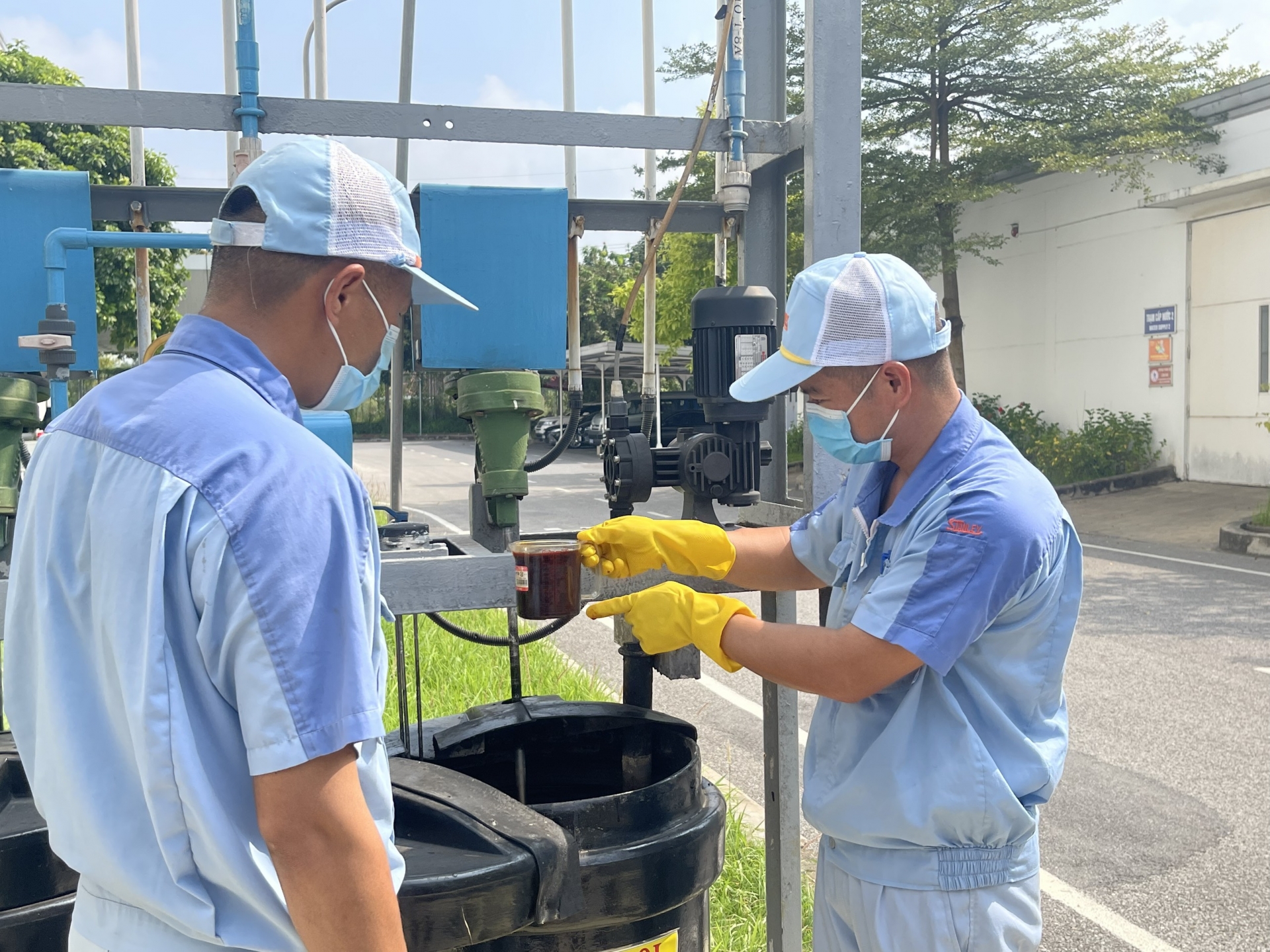 Khích lệ đoàn viên, NLĐ sáng tạo, nâng cao năng suất lao động Khích lệ đoàn viên, NLĐ sáng tạo, nâng cao năng suất lao động