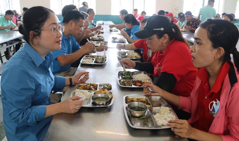 Bình Dương: Nhiều doanh nghiệp chăm lo tốt cho công nhân và có trách nhiệm xã hội cao Bình Dương: Nhiều doanh nghiệp chăm lo tốt cho công nhân và có trách nhiệm xã hội cao