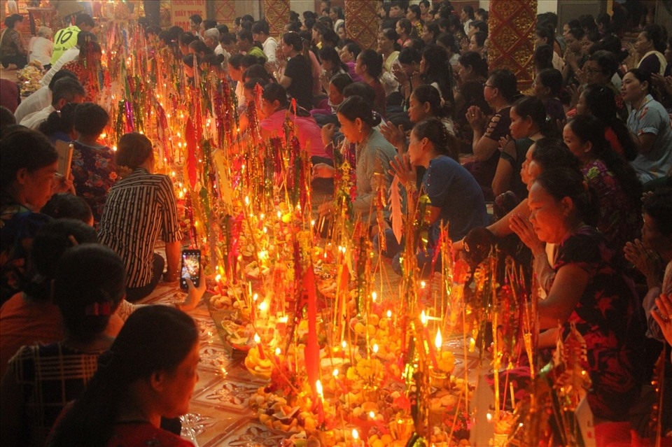 Sen Đôn Ta - lễ cúng ông bà của người Khmer Nam Bộ