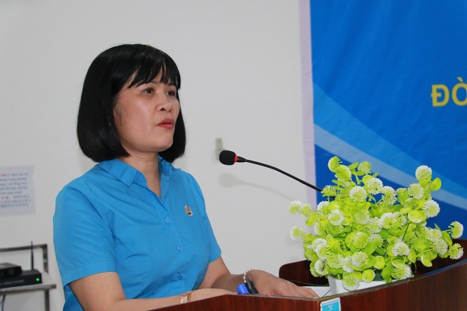 Giáo dục đạo đức, lối sống gia đình và chăm lo con công nhân lao động