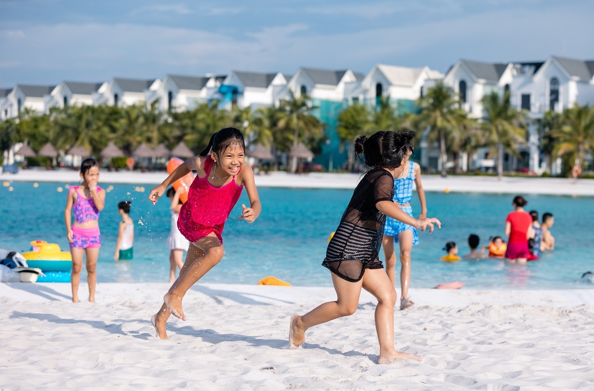 Nhịp sống sôi động tại “đại đô thị biển” Vinhomes phía Đông Hà Nội Nhịp sống sôi động tại “đại đô thị biển” Vinhomes phía Đông Hà Nội