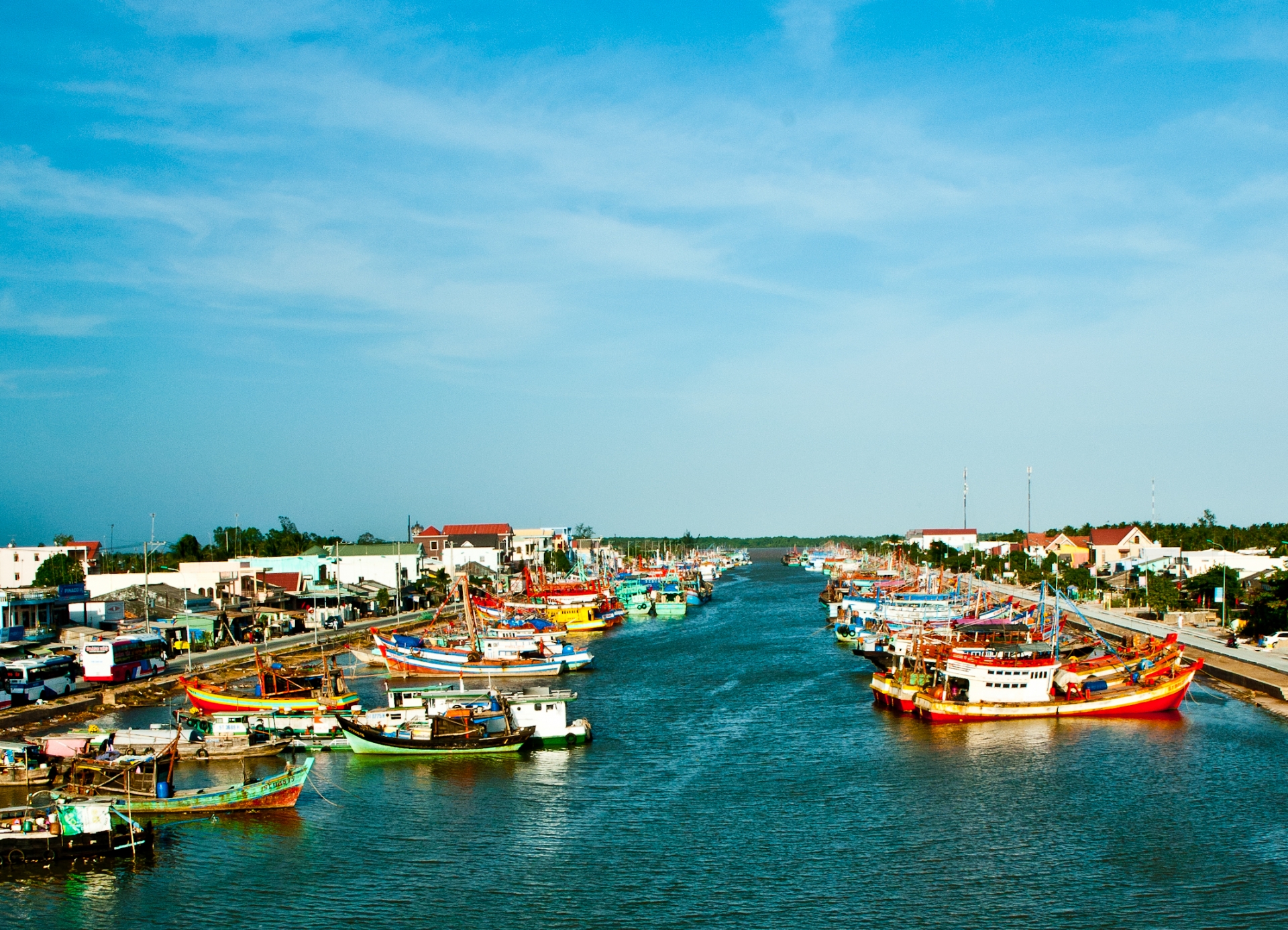 Có một dòng sông mang tên nàng công chúa Có một dòng sông mang tên nàng công chúa