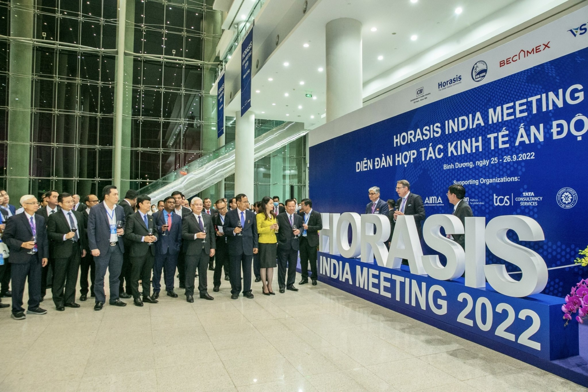 Khai mạc Diễn đàn Hợp tác kinh tế Ấn Độ Horasis 2022: Mở ra nhiều cơ hội Khai mạc Diễn đàn Hợp tác kinh tế Ấn Độ Horasis 2022: Mở ra nhiều cơ hội