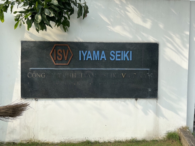 Giám đốc xin lỗi về những hành vi của mình đối với công nhân Giám đốc xin lỗi về những hành vi của mình đối với công nhân