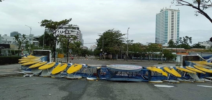 Huyện đảo Lý Sơn có hàng trăm nhà bị tốc mái do bão số 4 Noru, nhiều tàu cá bị chìm Huyện đảo Lý Sơn có hàng trăm nhà bị tốc mái do bão số 4 Noru, nhiều tàu cá bị chìm