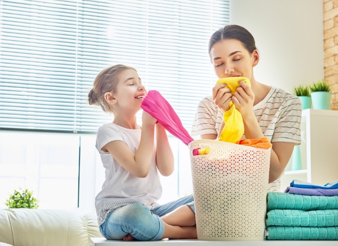 -	Lưu hương dài lâu trên áo quần ngay cả khi phơi trong nhà hoặc điều kiện ẩm mốc.