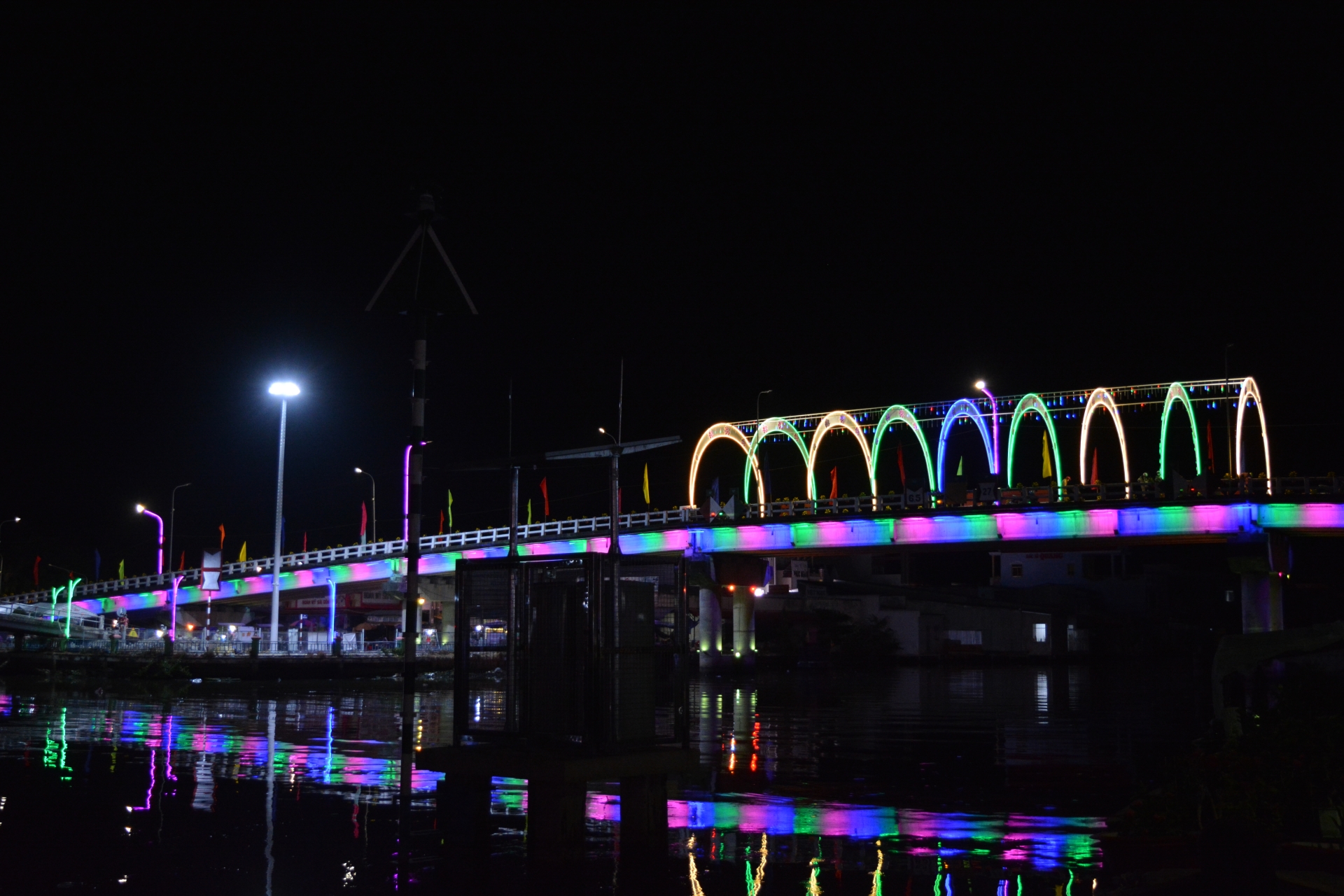 Chắc Băng - dòng kênh huyền thoại Chắc Băng - dòng kênh huyền thoại