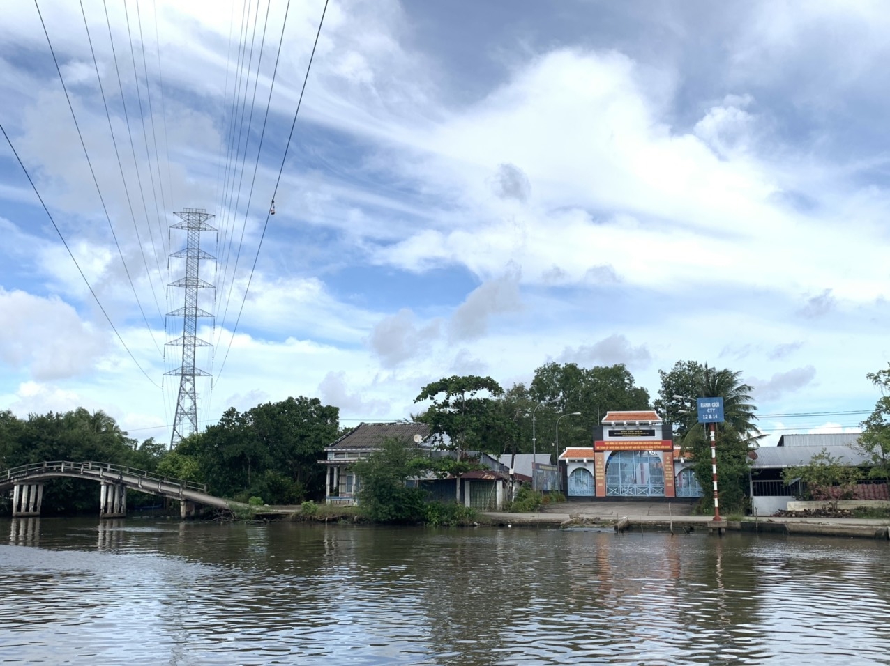 Chắc Băng - dòng kênh huyền thoại Chắc Băng - dòng kênh huyền thoại