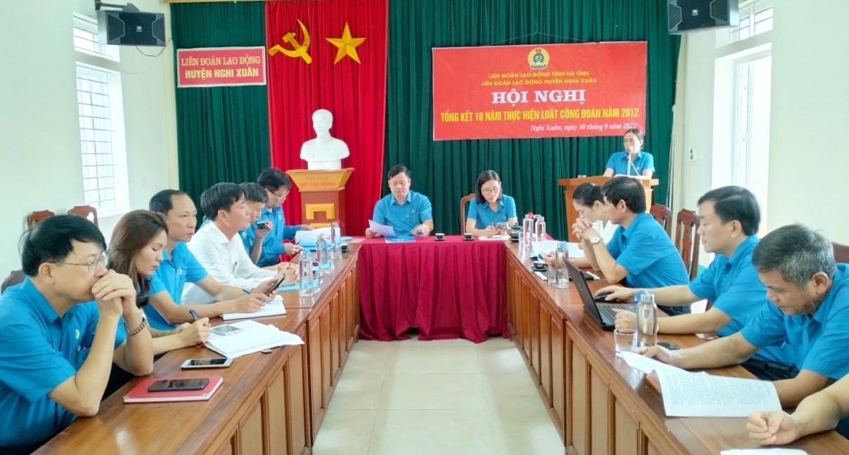 Tổng kết 10 năm thực hiện Luật Công đoàn năm 2012