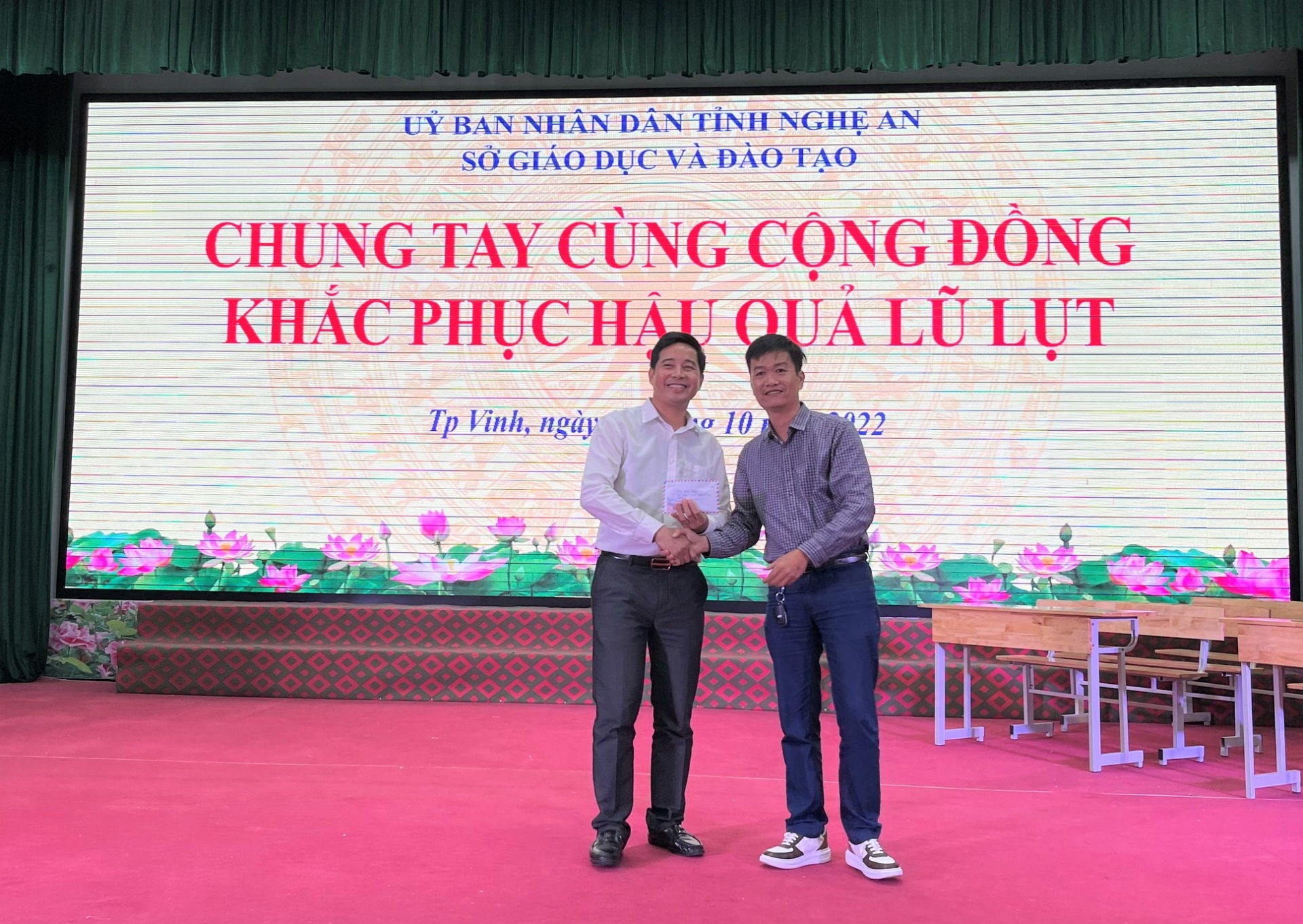 Ngành GD&ĐT Nghệ An phát động chung tay cùng cộng đồng khắc phục hậu quả lũ lụt