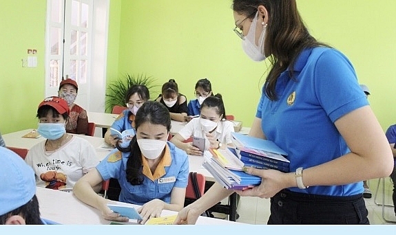 Lấp đầy “khoảng trống” văn hóa tinh thần của công nhân sau đại dịch Lấp đầy “khoảng trống” văn hóa tinh thần của công nhân sau đại dịch