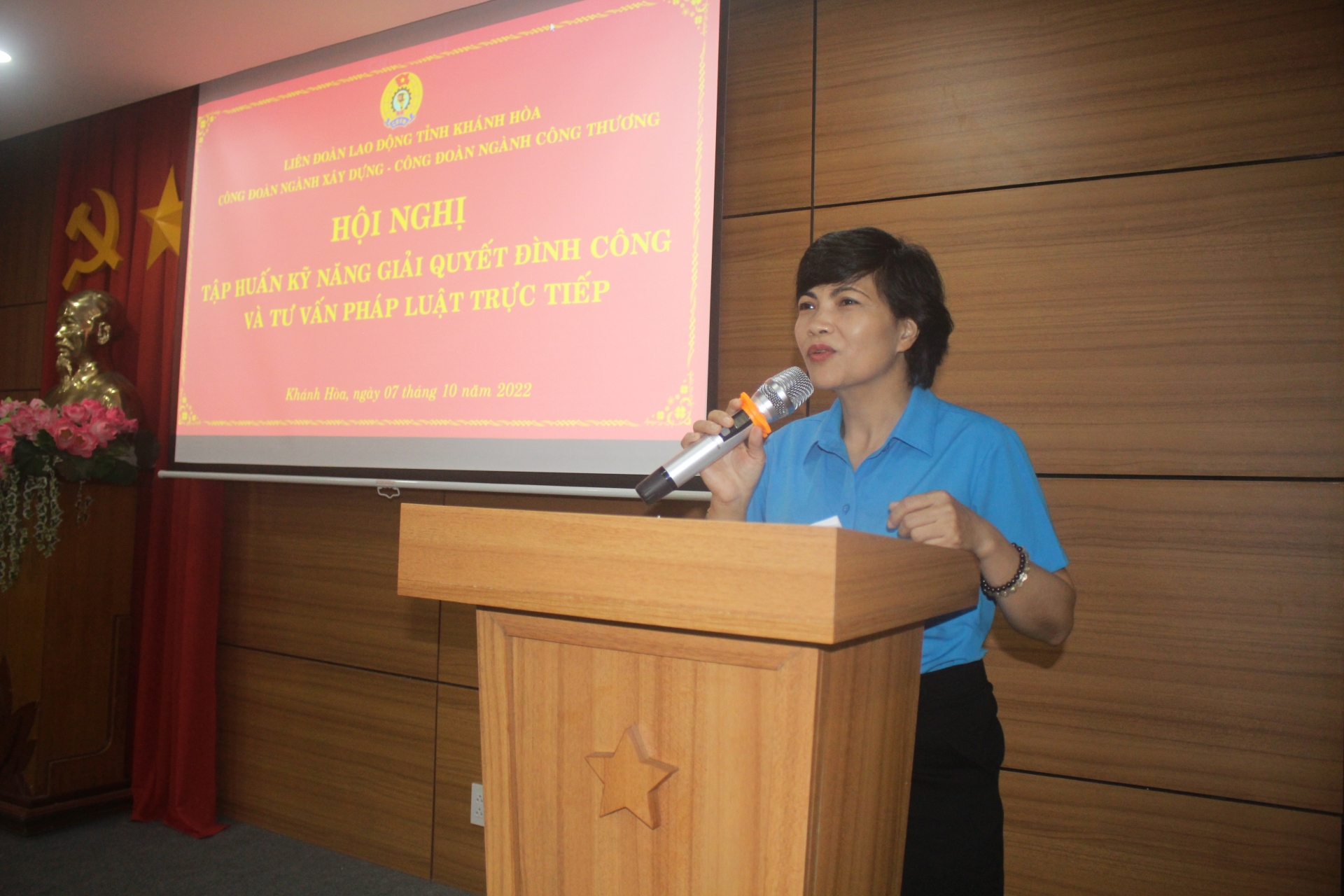 Khánh Hòa: Tổ chức tư vấn pháp luật cho đoàn viên, người lao động Khánh Hòa: Tổ chức tư vấn pháp luật cho đoàn viên, người lao động