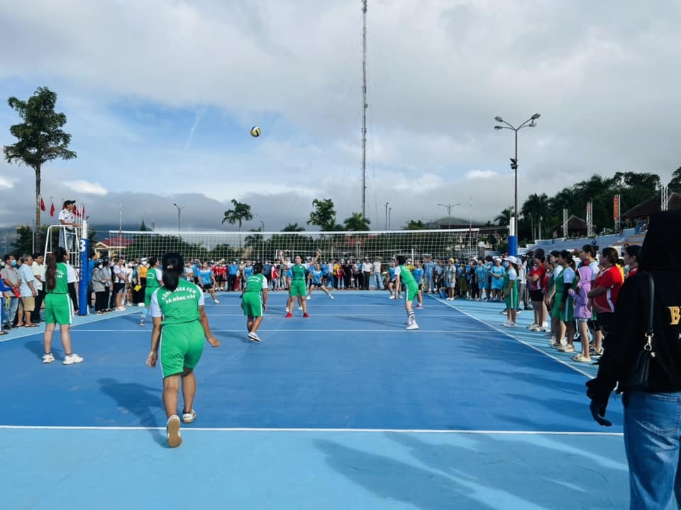 LĐLĐ huyện A Lưới khai mạc Giải bóng chuyền nữ CNVCLĐ lần thứ I năm 2022 LĐLĐ huyện A Lưới khai mạc Giải bóng chuyền nữ CNVCLĐ lần thứ I năm 2022