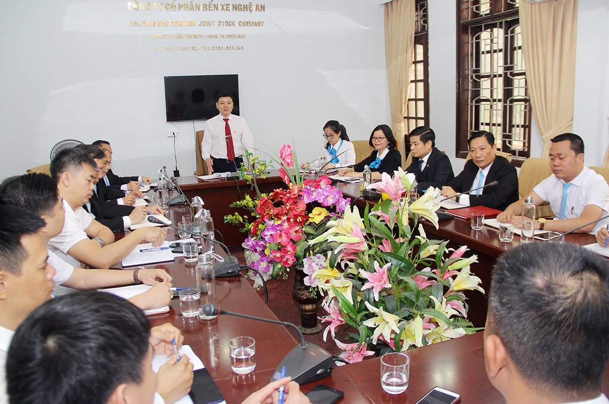 Đưa Đảng đến với công nhân lao động và doanh nghiệp - Vai trò của cả hệ thống chính trị