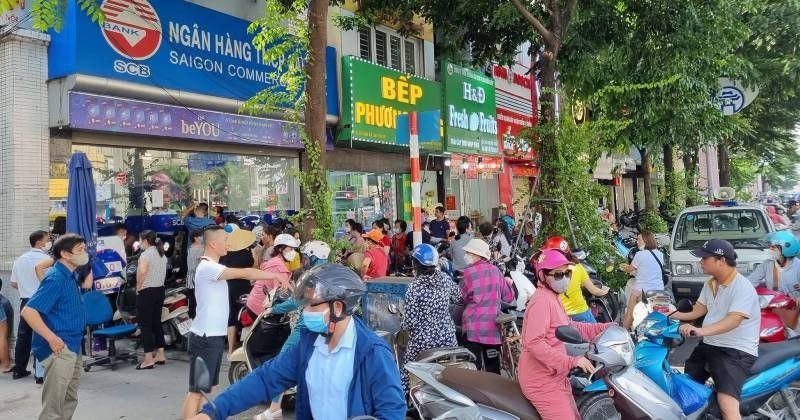 Tin đồn thất thiệt, tiền túi “bốc hơi”