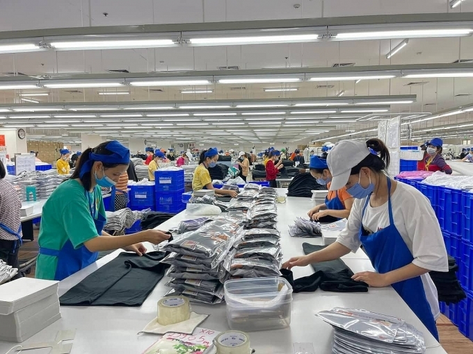 CNVCLĐ tỉnh Thanh Hóa chung sức thi đua xây dựng quê hương văn minh, thịnh vượng CNVCLĐ tỉnh Thanh Hóa chung sức thi đua xây dựng quê hương văn minh, thịnh vượng