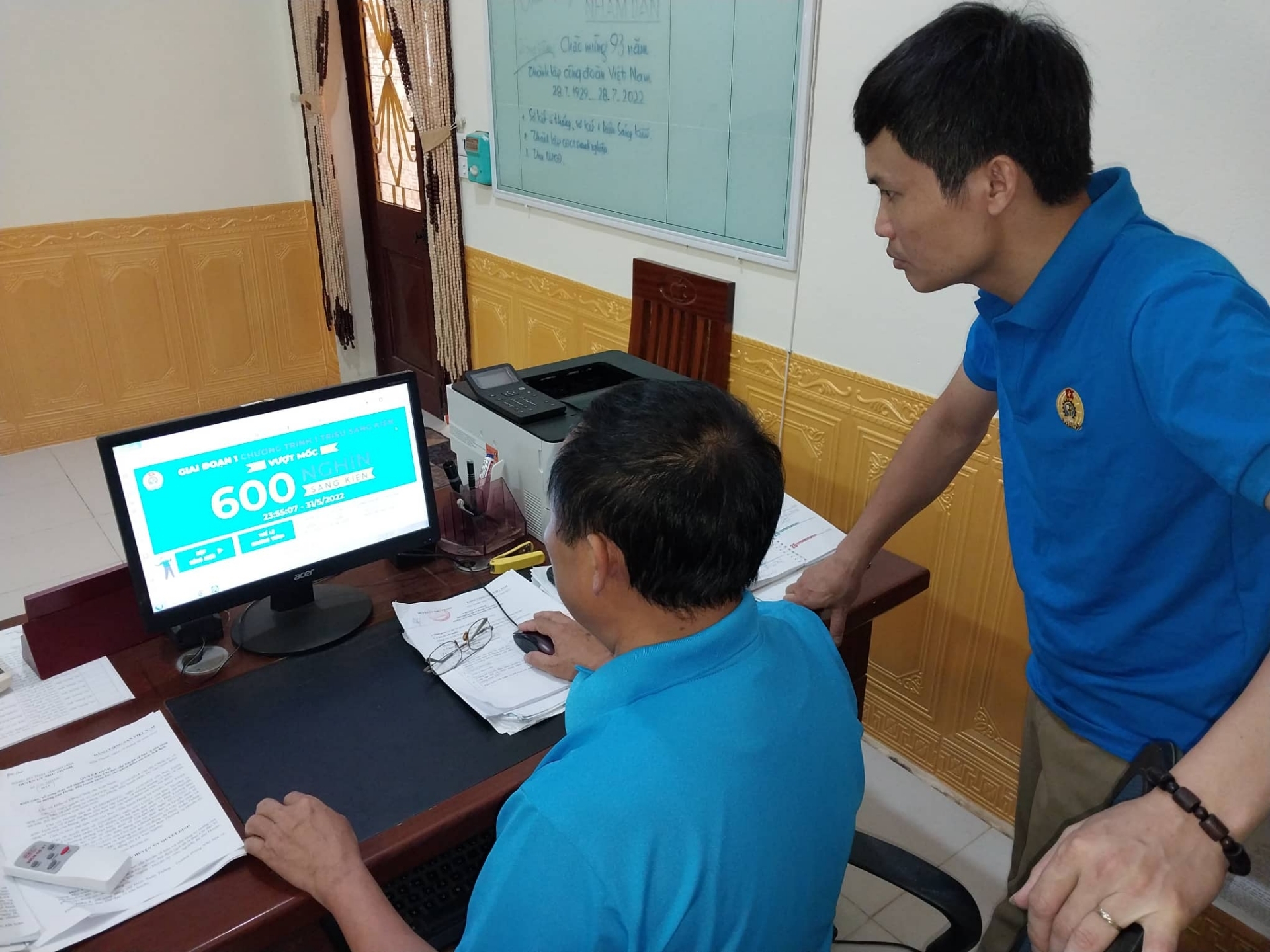 CNVCLĐ tỉnh Thanh Hóa chung sức thi đua xây dựng quê hương văn minh, thịnh vượng CNVCLĐ tỉnh Thanh Hóa chung sức thi đua xây dựng quê hương văn minh, thịnh vượng