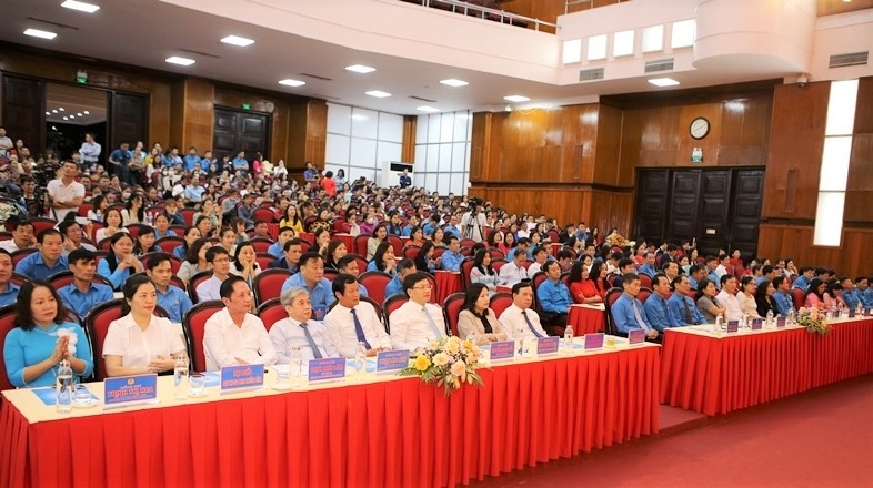 Trang trọng, ý nghĩa Lễ tôn vinh công nhân, viên chức, lao động giỏi tỉnh Thanh Hoá