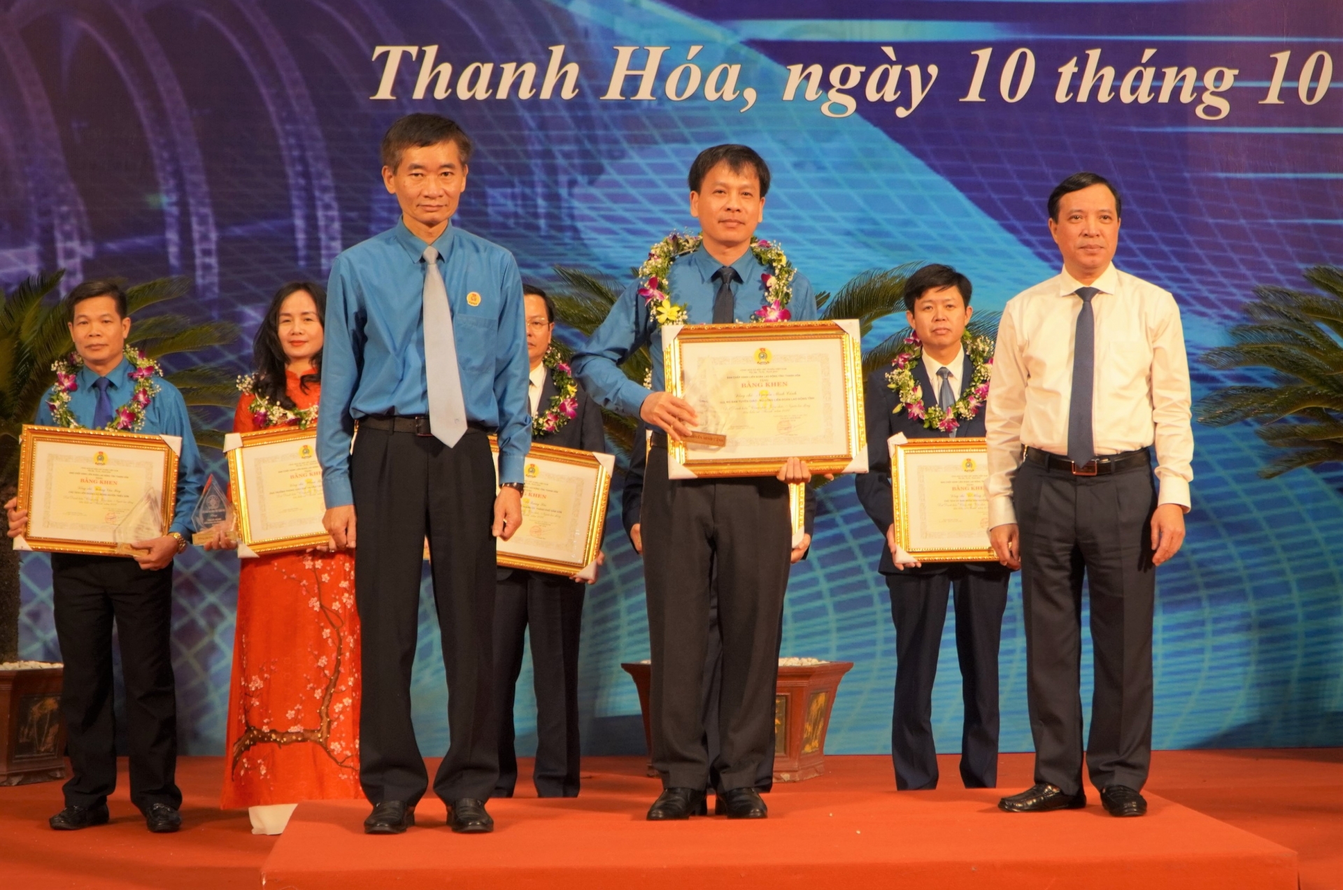 Trang trọng, ý nghĩa Lễ tôn vinh công nhân, viên chức, lao động giỏi tỉnh Thanh Hoá