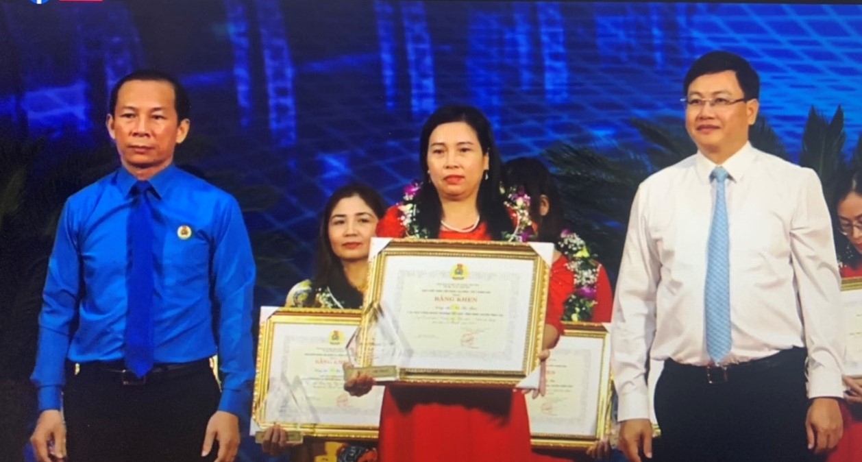 Trang trọng, ý nghĩa Lễ tôn vinh công nhân, viên chức, lao động giỏi tỉnh Thanh Hoá