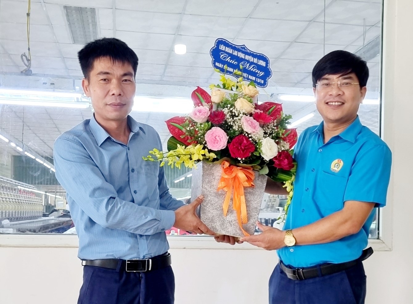 Công đoàn Nghệ An chúc mừng các doanh nghiệp nhân ngày Doanh nhân Việt Nam Công đoàn Nghệ An chúc mừng các doanh nghiệp nhân Ngày Doanh nhân Việt Nam