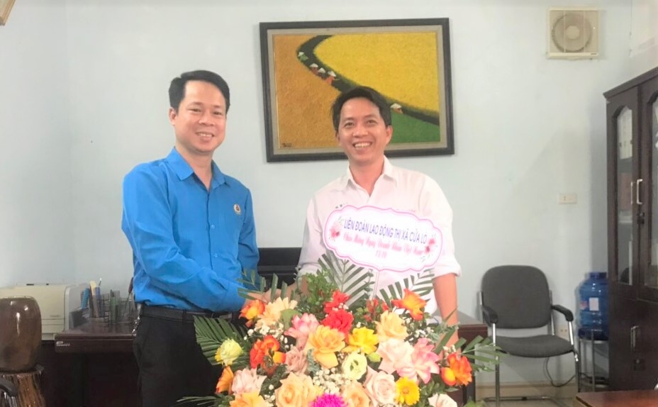 Công đoàn Nghệ An chúc mừng các doanh nghiệp nhân ngày Doanh nhân Việt Nam Công đoàn Nghệ An chúc mừng các doanh nghiệp nhân Ngày Doanh nhân Việt Nam