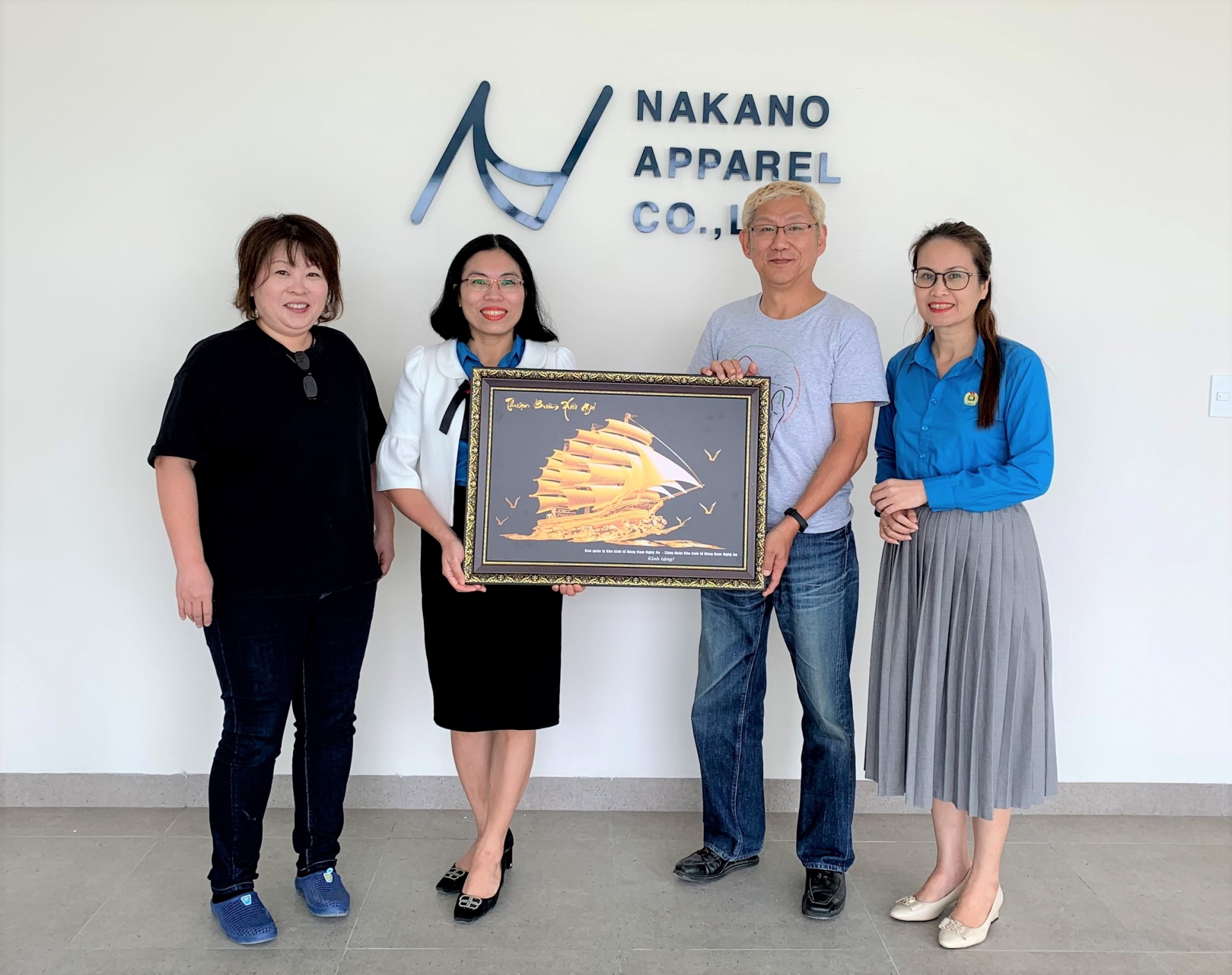 Công đoàn Nghệ An chúc mừng các doanh nghiệp nhân ngày Doanh nhân Việt Nam Công đoàn Nghệ An chúc mừng các doanh nghiệp nhân Ngày Doanh nhân Việt Nam