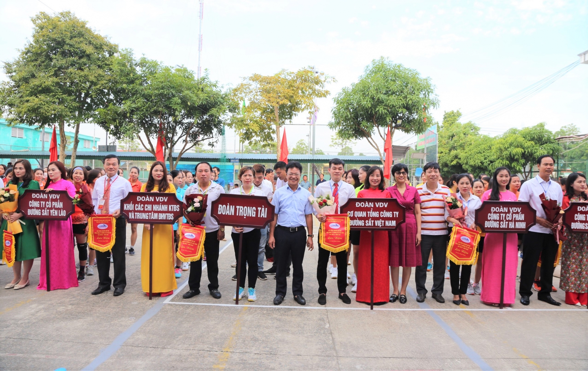 Đường sắt Việt Nam tổ chức Giải bóng chuyên hơi cho nữ CNVCLĐ Đường sắt Việt Nam tổ chức Giải bóng chuyền hơi nữ CNVCLĐ