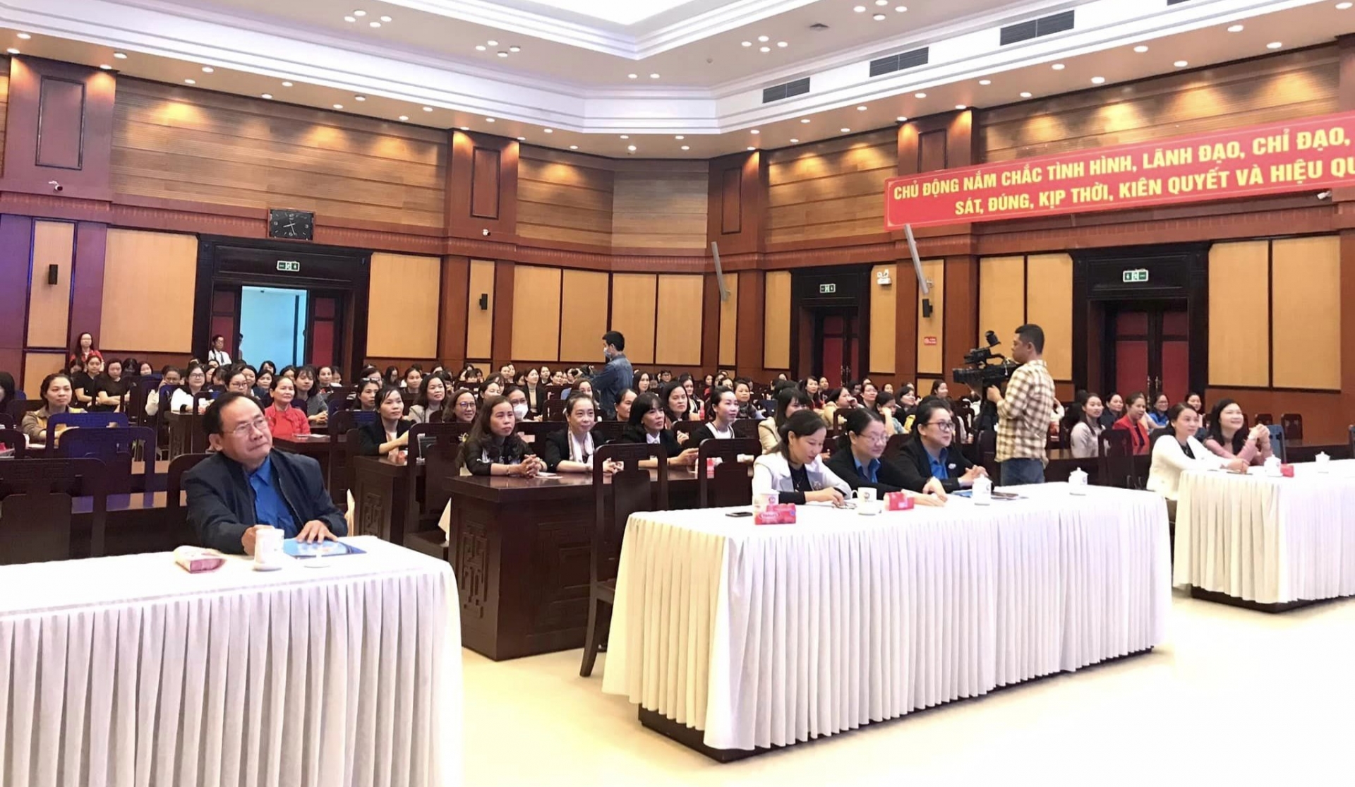 Nữ cán bộ Công đoàn TP. Huế tiếp tục phát huy truyền thống tốt đẹp trong thời hiện đại