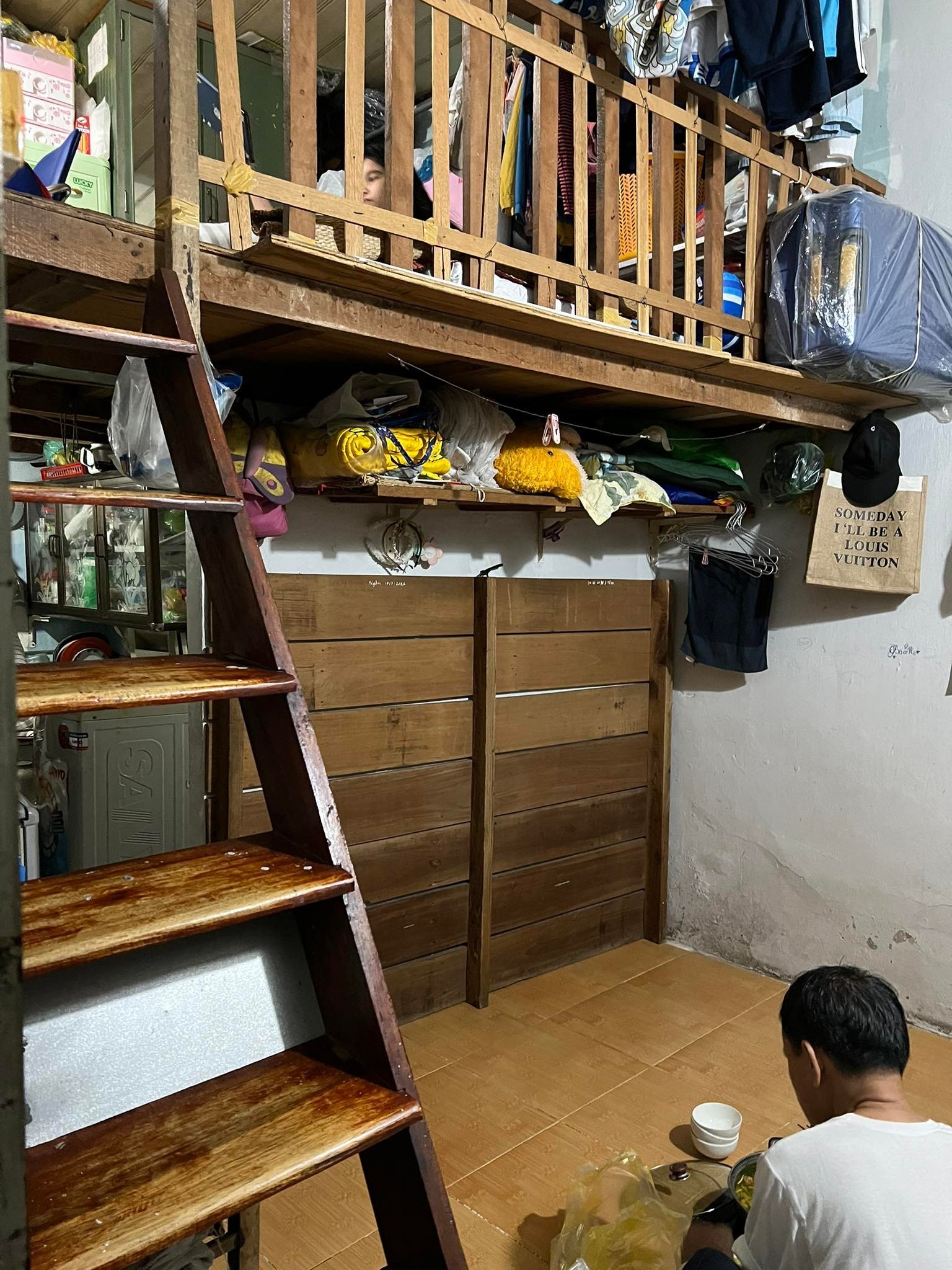 Nhiều công nhân tại TP HCM không có điều kiện để mua nhà ở xã hội. Ảnh: Hải Phương Nhiều công nhân tại TP HCM không có điều kiện để mua nhà ở xã hội. Ảnh: Hải Phương